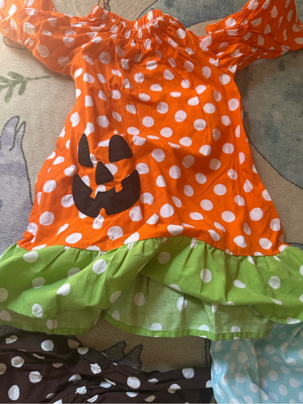 Holiday dress bundle - Picture 4 of 8